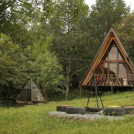Glamping Wolf Mount Villa Margahovit Kültér fotó