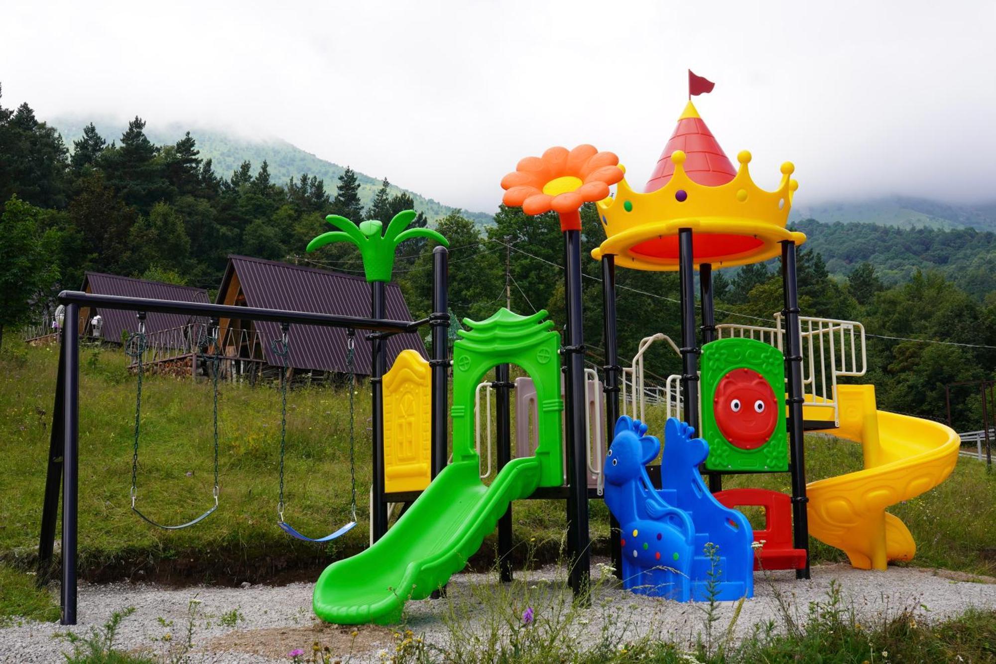 Glamping Wolf Mount Villa Margahovit Kültér fotó